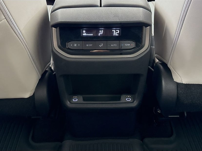 2025 LEXUS TX 350 - Image 27