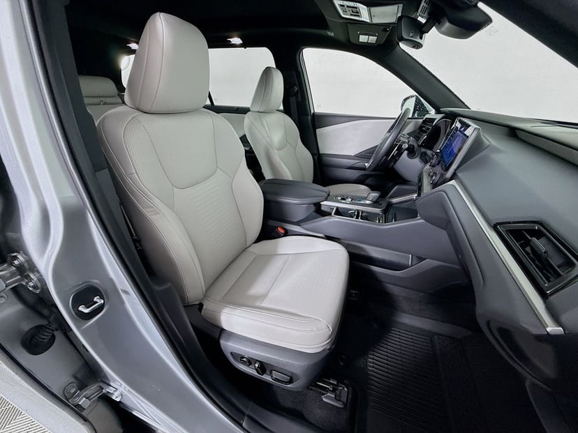 2025 LEXUS TX 350 - Image 30