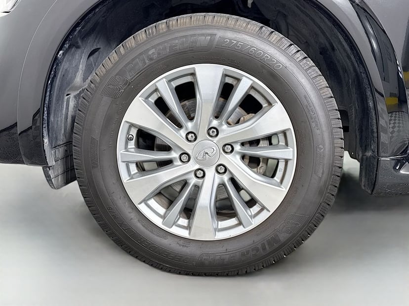 2015 INFINITI QX80 - Image 32
