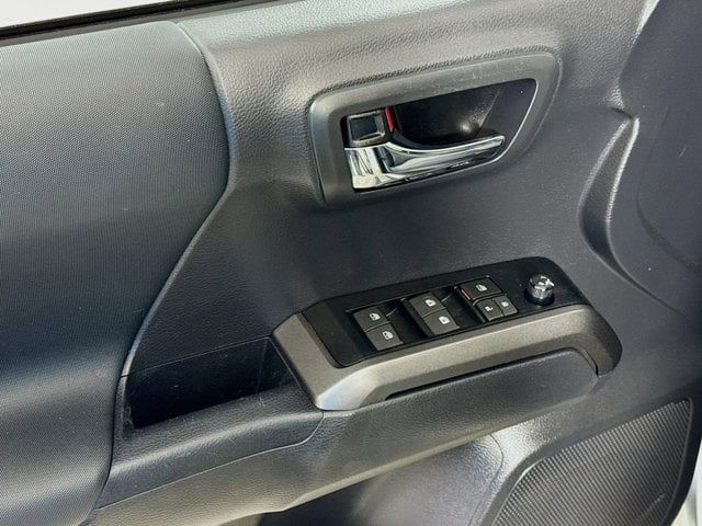 2023 Toyota Tacoma - Image 16