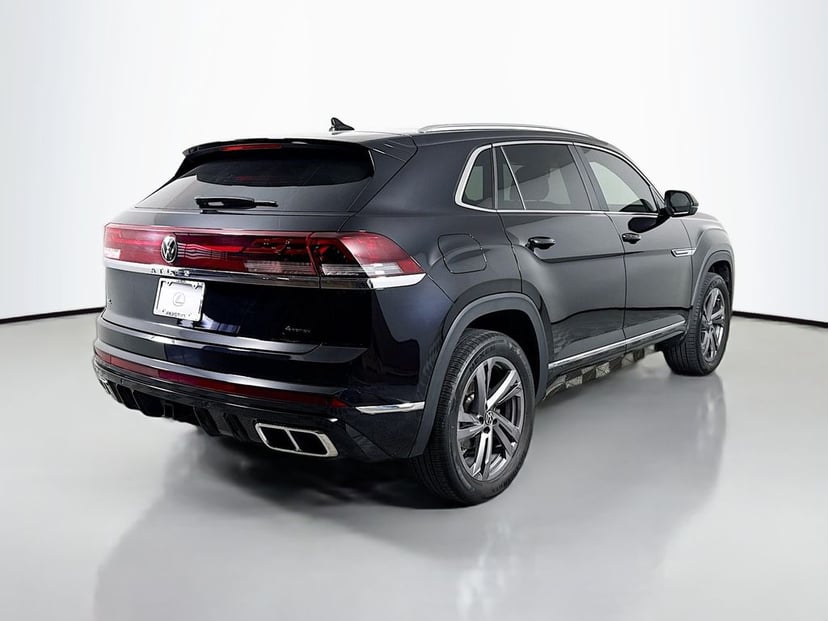 2024 Volkswagen Atlas Cross Sport - Image 4