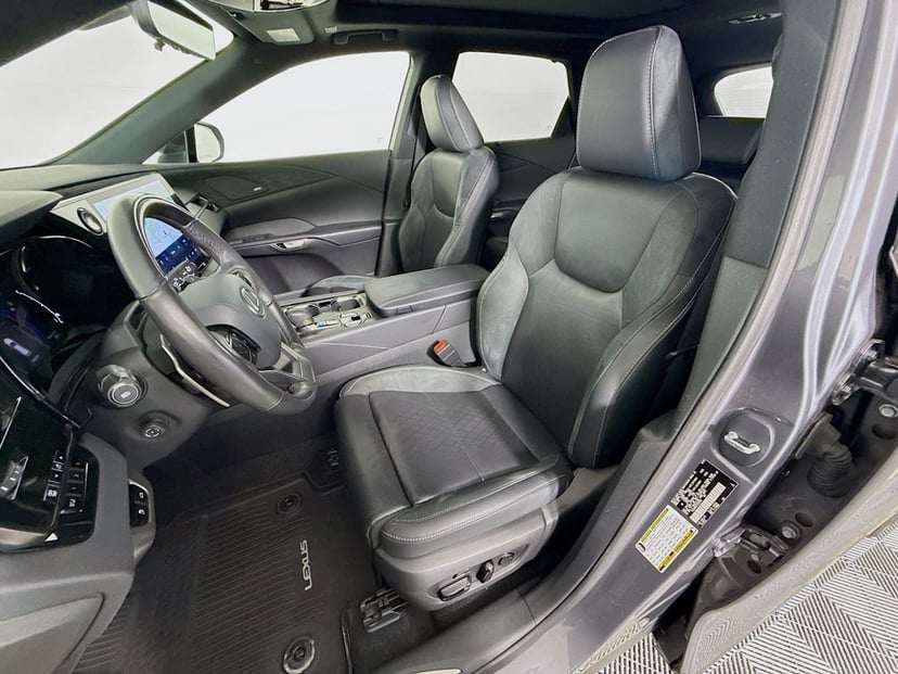 2023 LEXUS RX 350 - Image 21