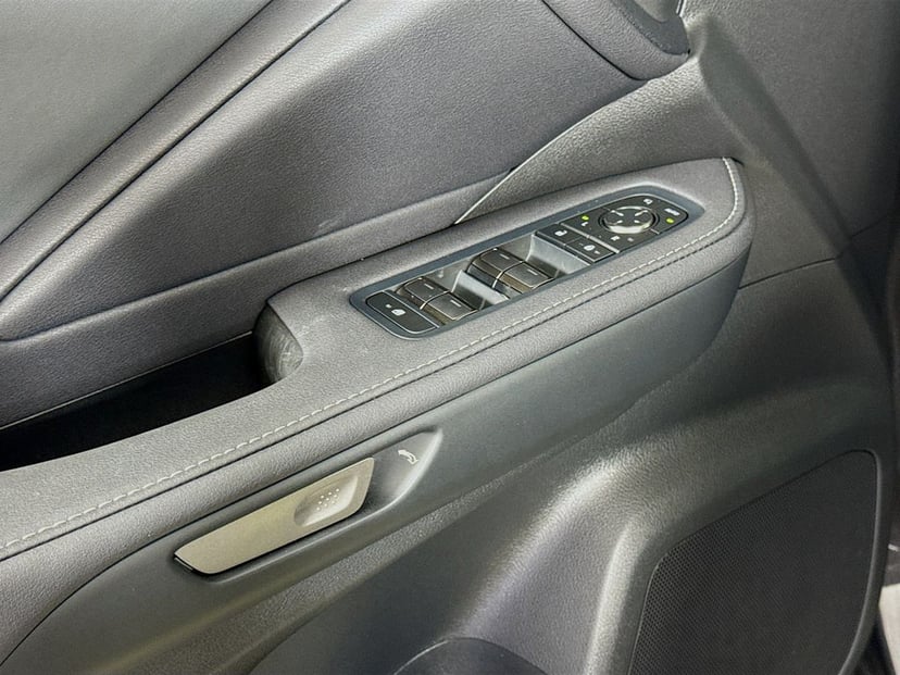 2025 LEXUS TX 350 - Image 17