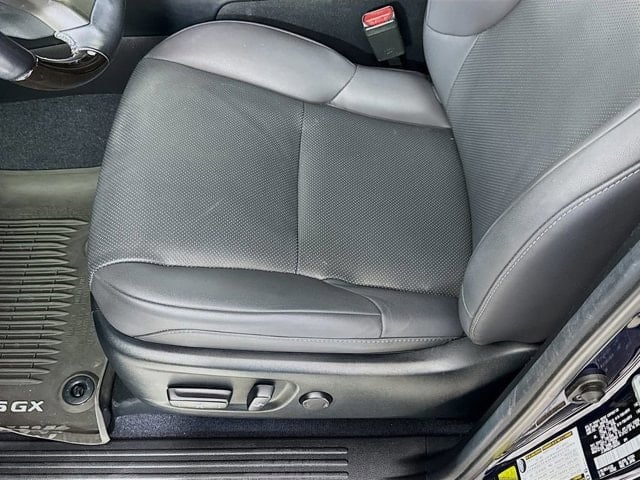 2023 LEXUS GX 460 - Image 20