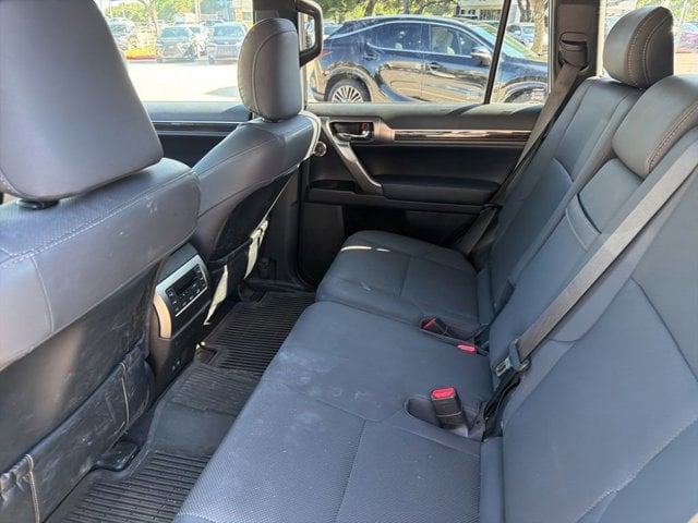 2023 LEXUS GX 460 - Image 10