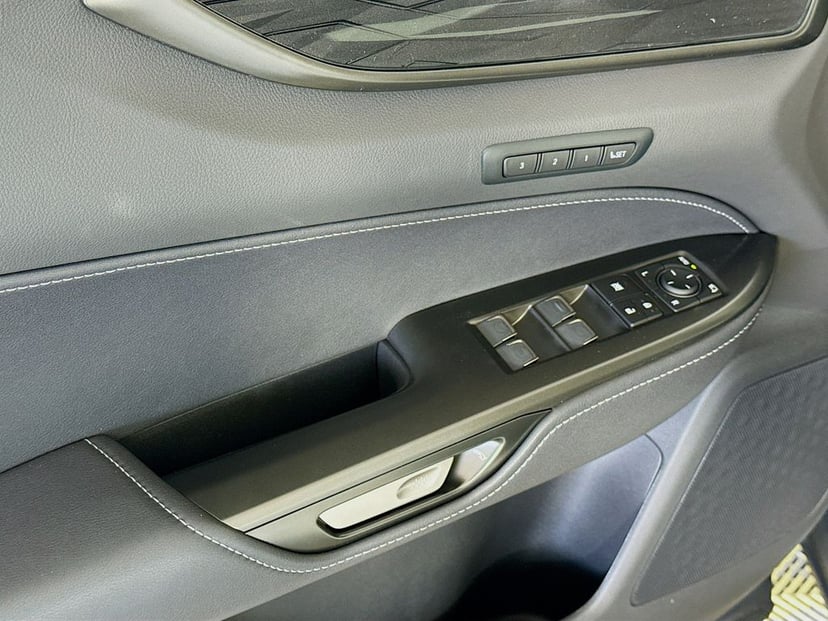 2026 LEXUS NX HYBRID - Image 19