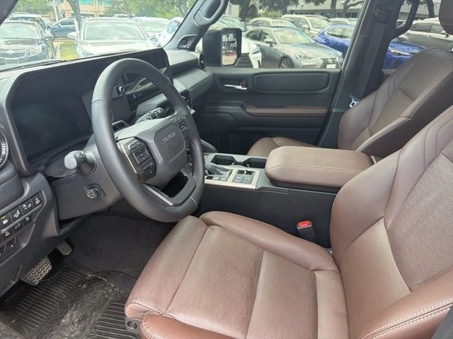 2025 Toyota Land Cruiser - Image 11