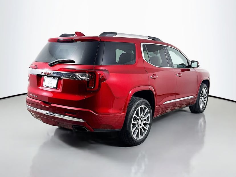 2022 GMC Acadia - Image 5