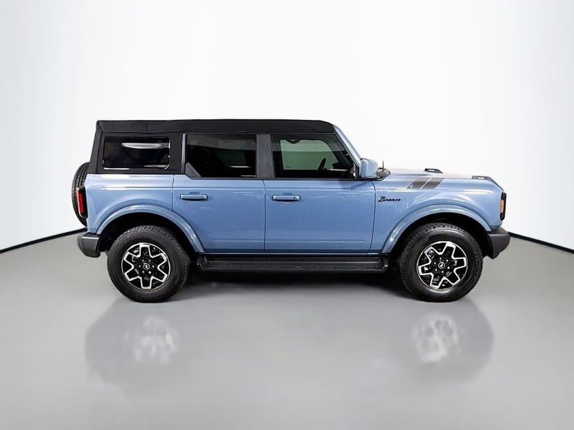 2025 Ford Bronco - Image 3