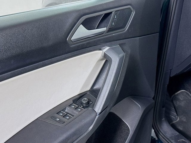 2019 Volkswagen Tiguan - Image 17