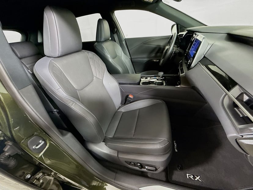 2025 LEXUS RX 350 - Image 27