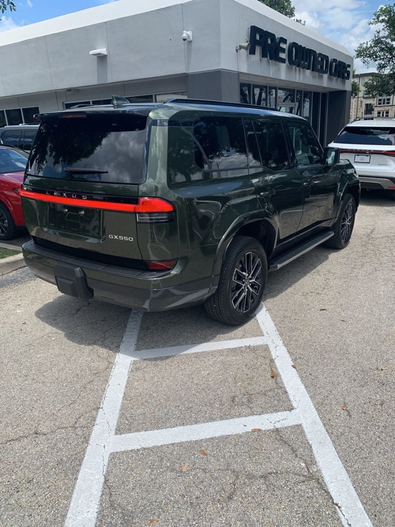 2026 LEXUS GX 550 - Image 5
