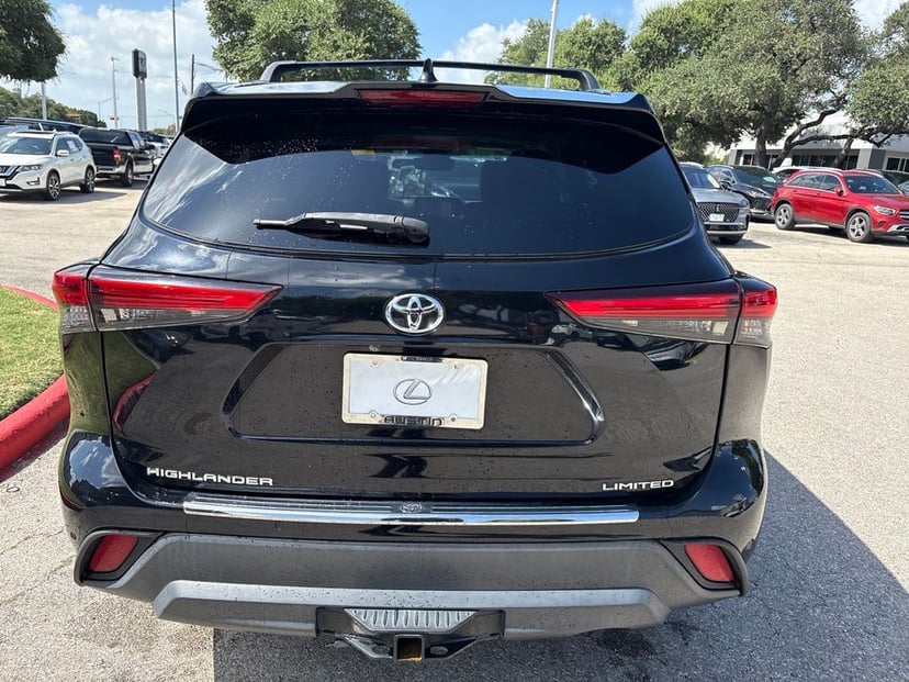 2020 Toyota Highlander - Image 3