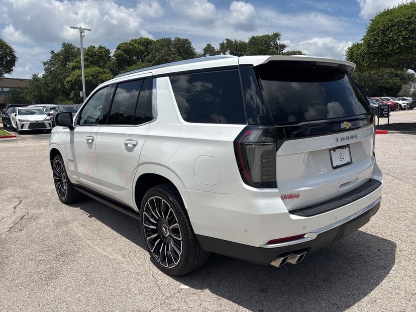 2025 Chevrolet Tahoe - Image 2