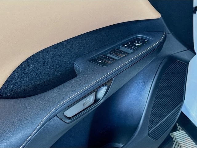 2024 LEXUS RX 350 - Image 17