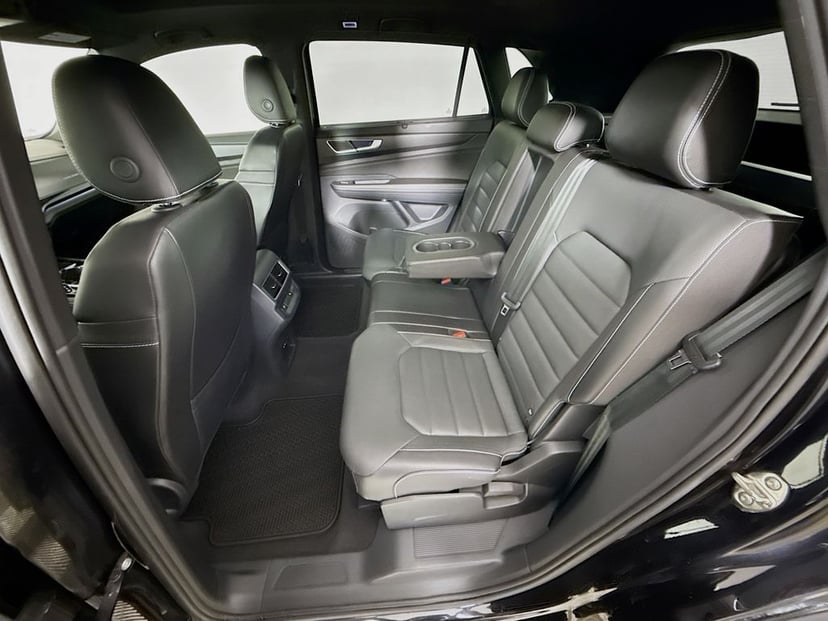 2024 Volkswagen Atlas Cross Sport - Image 25