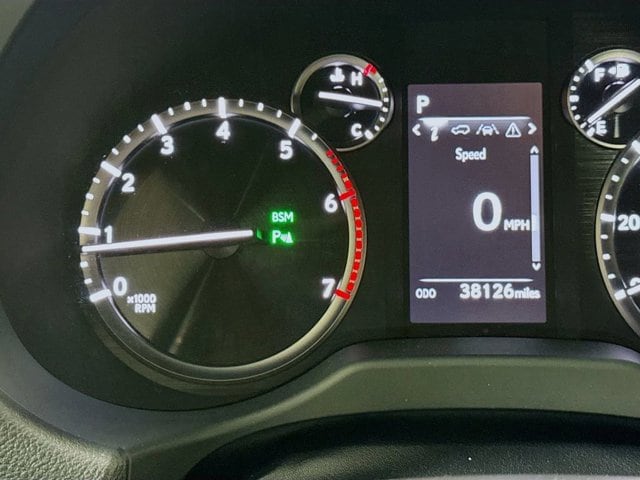 2023 LEXUS GX 460 - Image 12