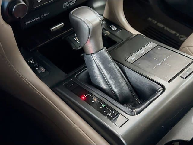 2023 LEXUS GX 460 - Image 17