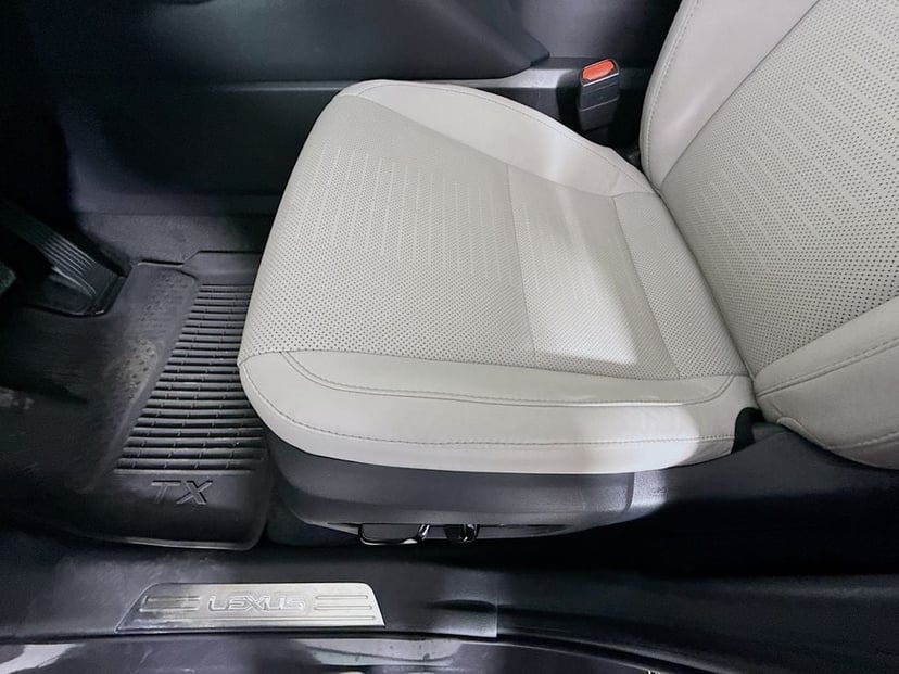2026 LEXUS TX 350 - Image 19