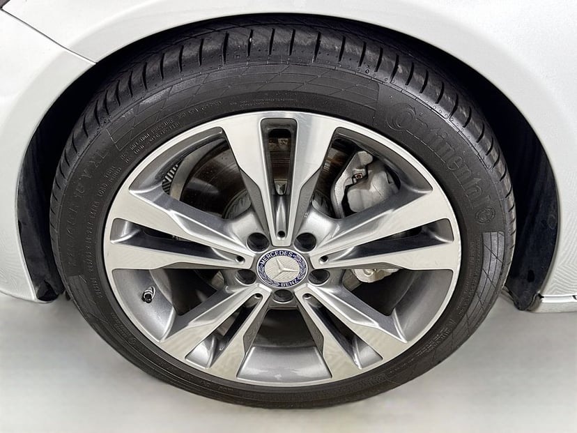 2016 Mercedes-Benz C-Class - Image 29