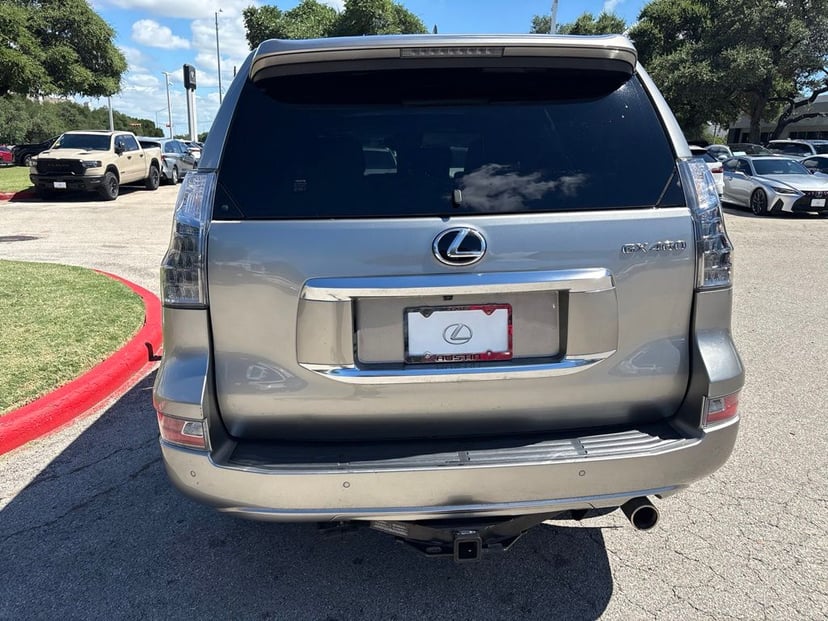 2023 LEXUS GX 460 - Image 3