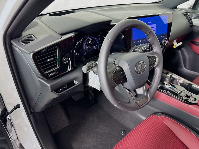 2026 LEXUS NX HYBRID - Image 8
