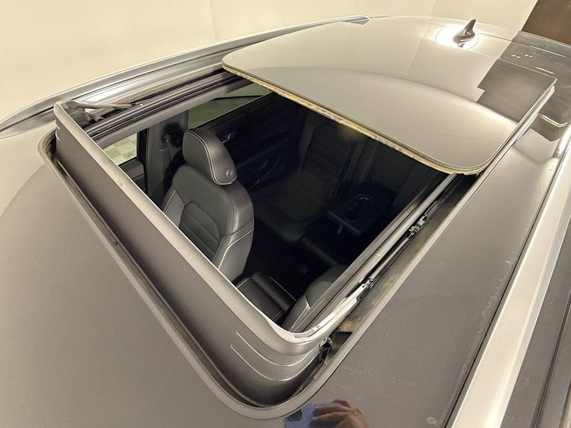 2024 Volkswagen Atlas Cross Sport - Image 22