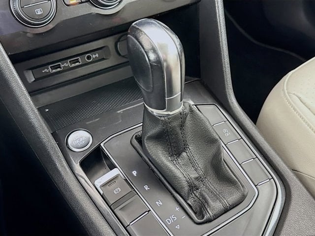 2019 Volkswagen Tiguan - Image 16