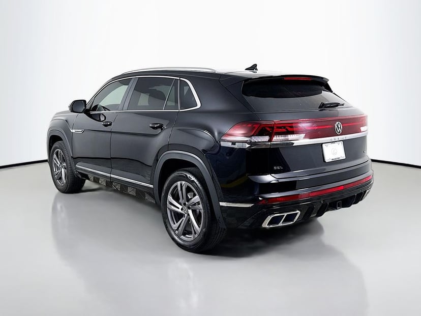 2024 Volkswagen Atlas Cross Sport - Image 6