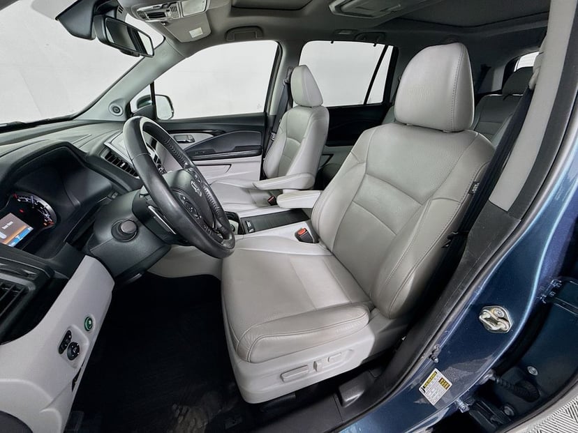 2017 Honda Pilot - Image 22
