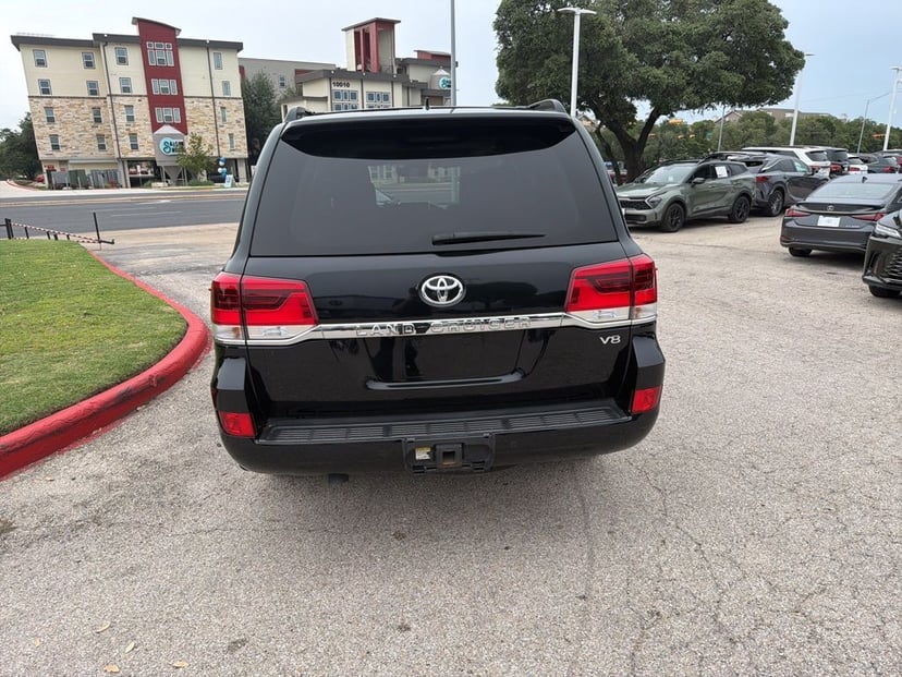 2021 Toyota Land Cruiser - Image 7
