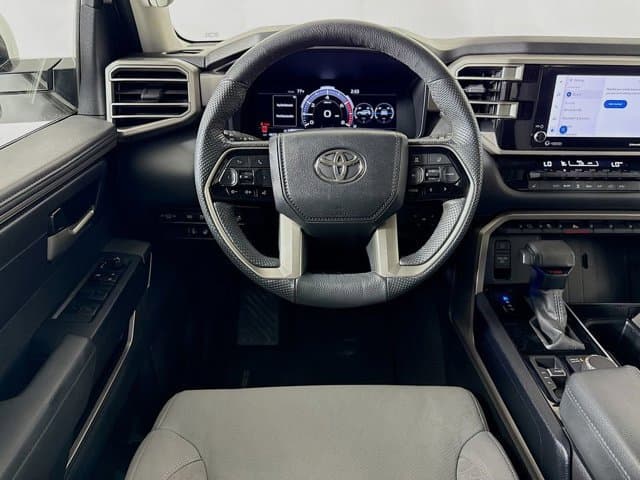 2024 Toyota Sequoia - Image 24