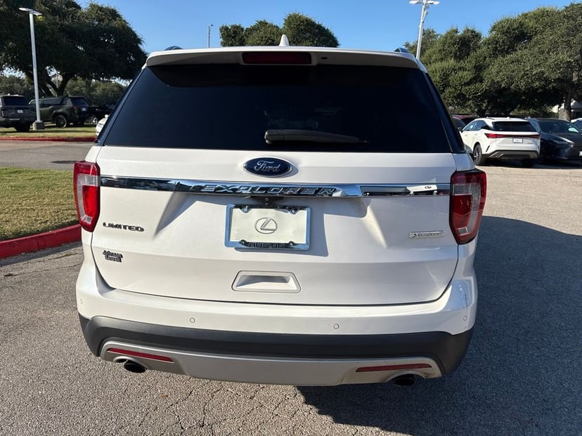 2016 Ford Explorer - Image 3