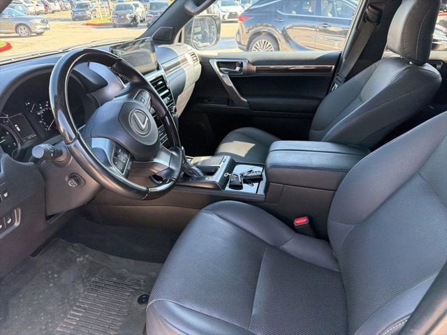 2023 LEXUS GX 460 - Image 11