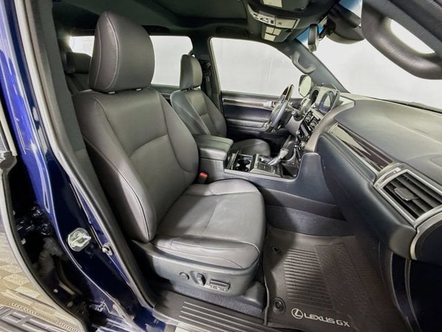 2023 LEXUS GX 460 - Image 30