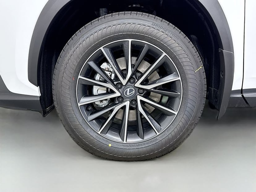 2026 LEXUS NX HYBRID - Image 22
