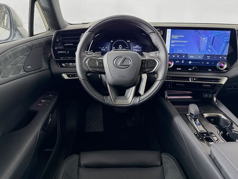 2026 LEXUS RX PLUG-IN HYBRID ELECTRIC VEHICLE - Image 18