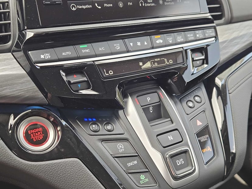 2026 Honda Odyssey - Image 16