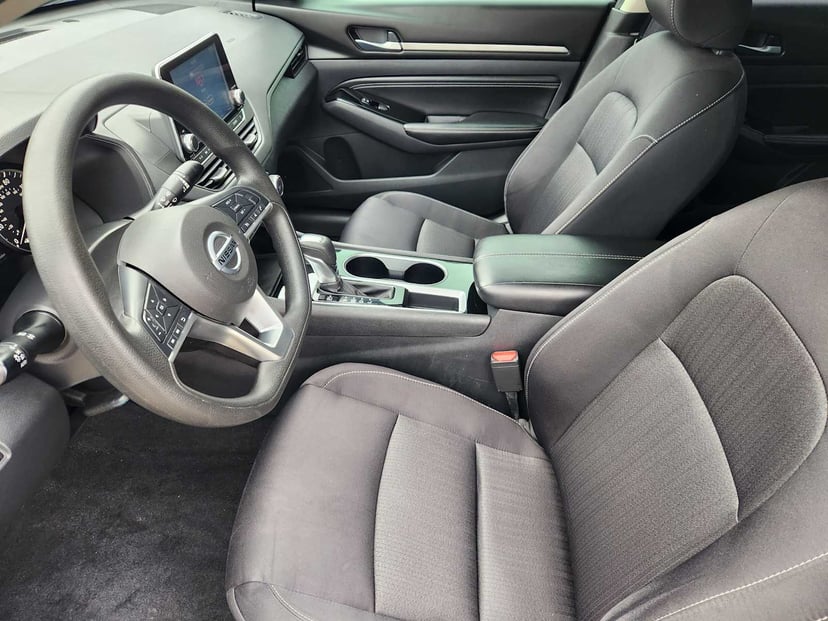 2021 Nissan Altima - Image 13
