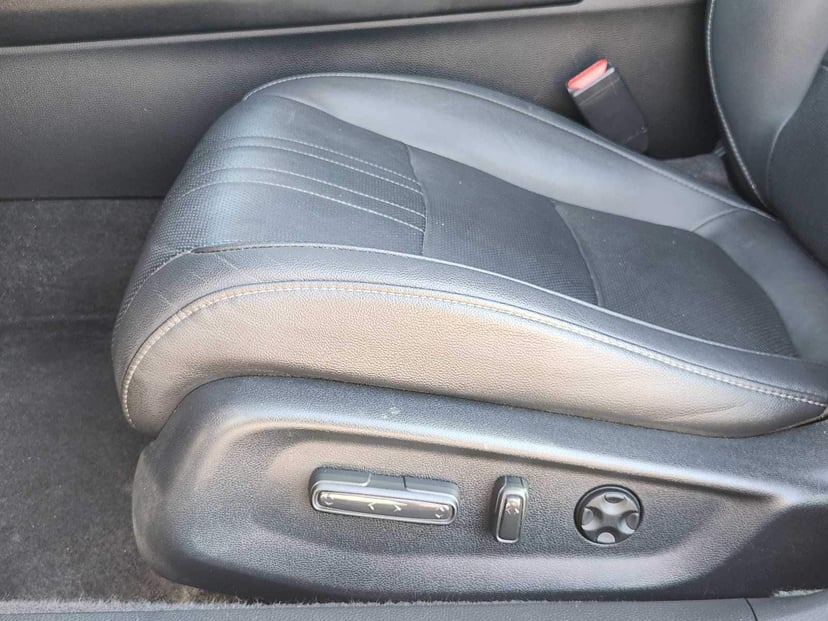 2019 Honda Accord Hybrid - Image 24