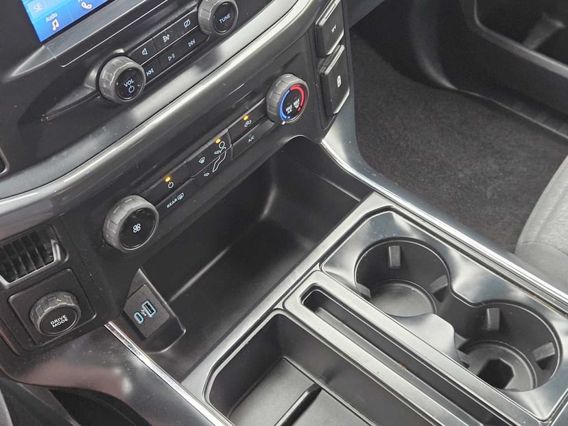 2022 Ford F-150 - Image 19