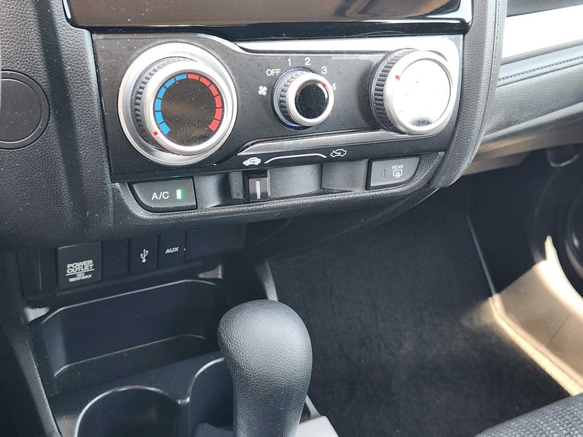 2017 Honda Fit - Image 19