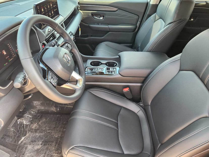 2026 Honda Pilot - Image 8