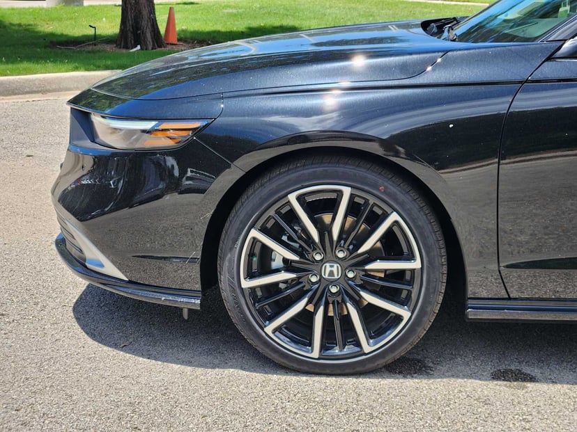 2026 Honda Accord Hybrid - Image 6