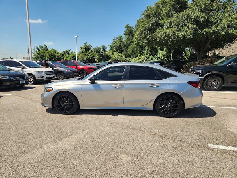 2025 Honda Civic - Image 3