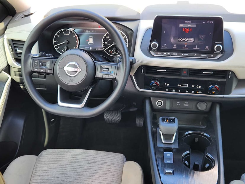 2023 Nissan Rogue - Image 26