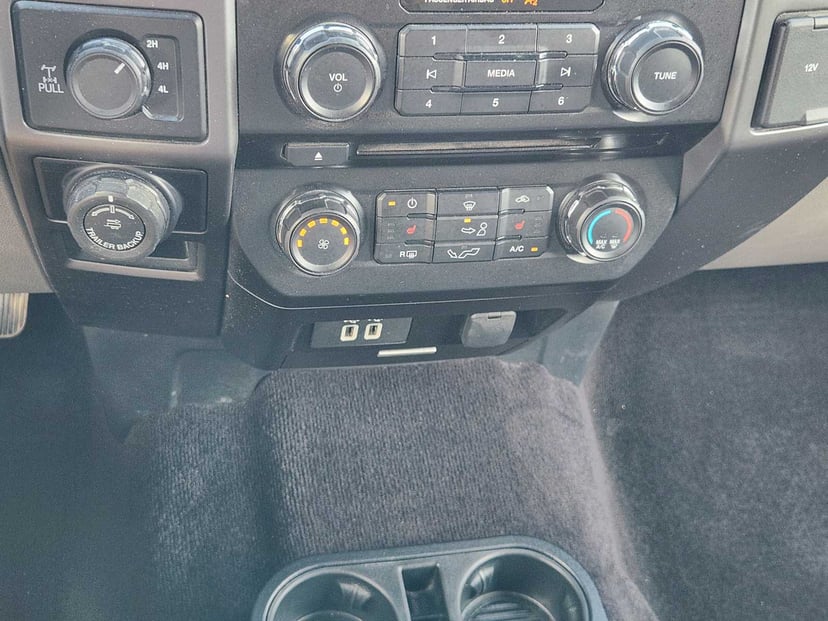 2017 Ford F-150 - Image 19