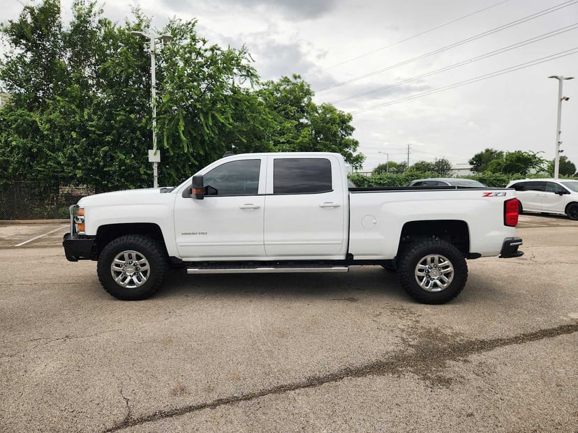2018 Chevrolet Silverado 2500HD - Image 4