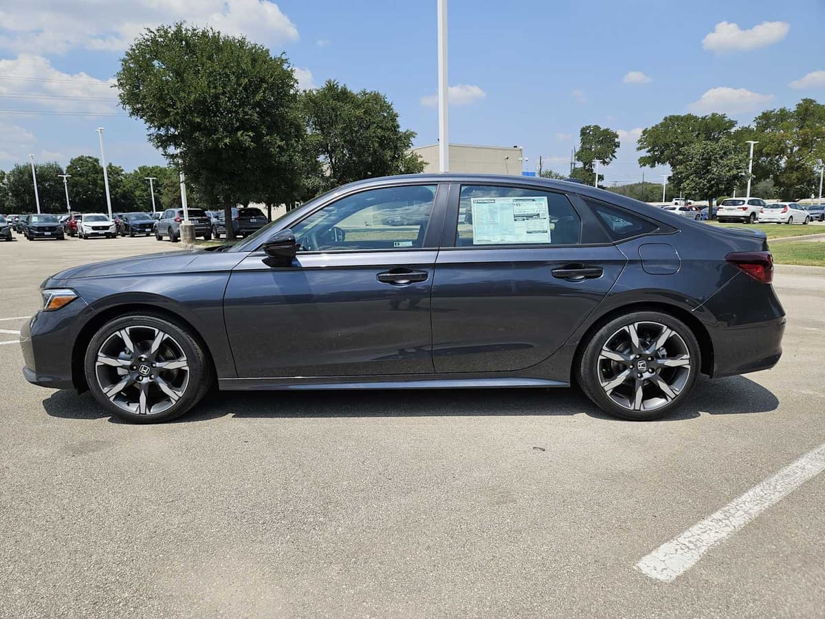 2026 Honda Civic Hybrid - Image 4