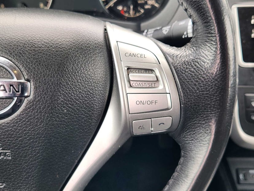 2016 Nissan Altima - Image 28
